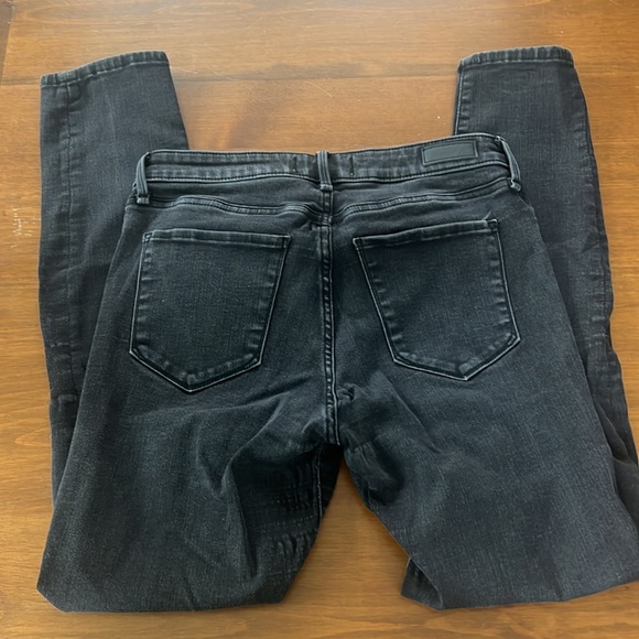 Pre loved Abercrombie and Fitch skinny jeans - Picture 7 of 10